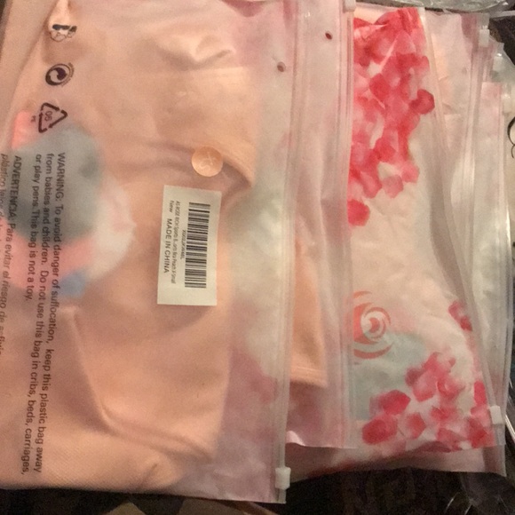 Peach Sports Bra - Picture 5 of 5